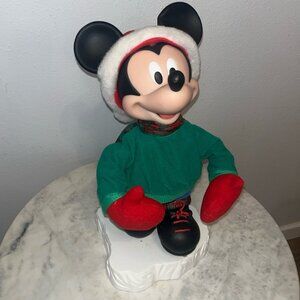 VTG Santa's Best Mickey Unlimited 1998 Mickey Mouse Holiday Animated Ice Skater